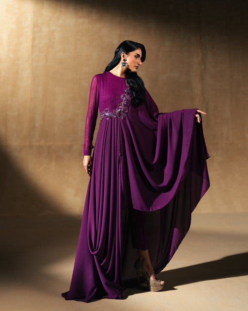 Divine drape